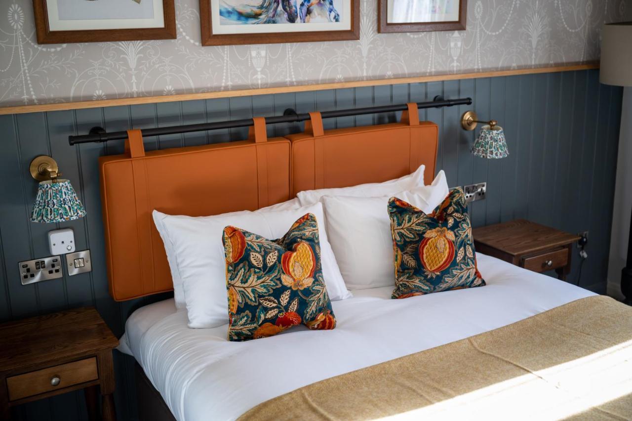 Ely Hotel By Chef & Brewer Collection Camberley Exterior photo