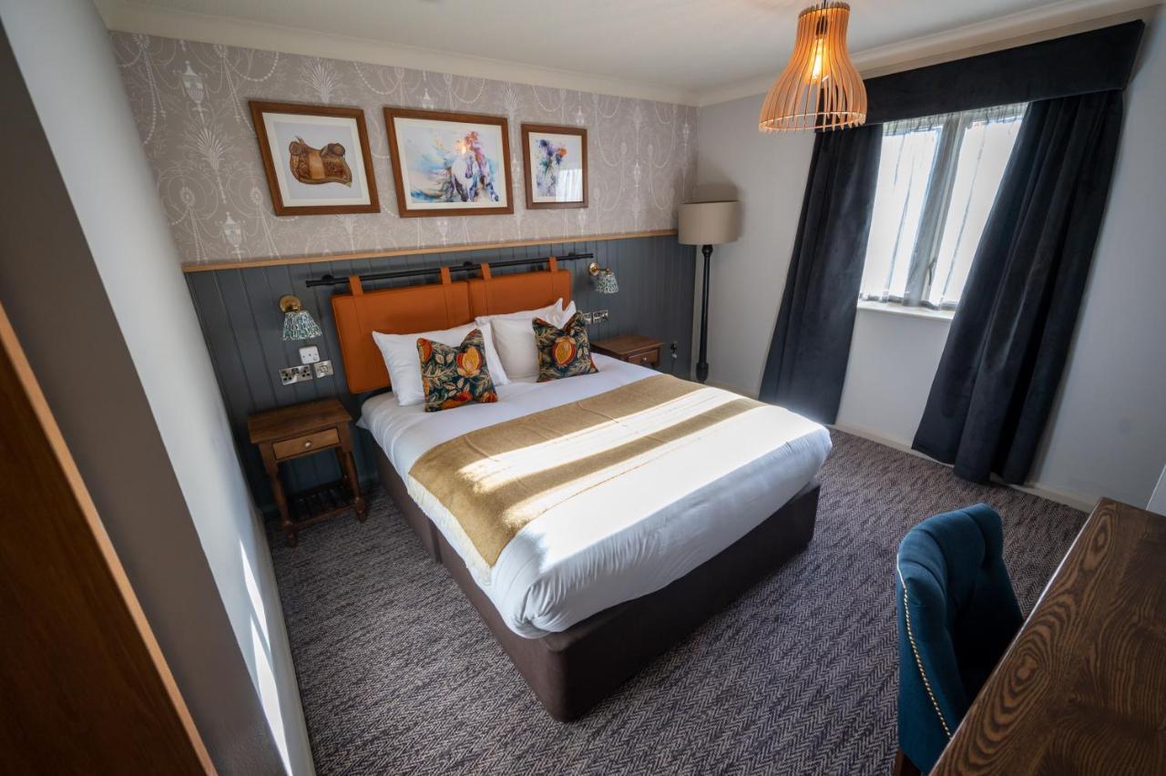 Ely Hotel By Chef & Brewer Collection Camberley Exterior photo